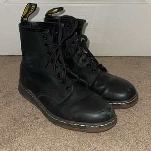 Dr Marten classic combat boot
